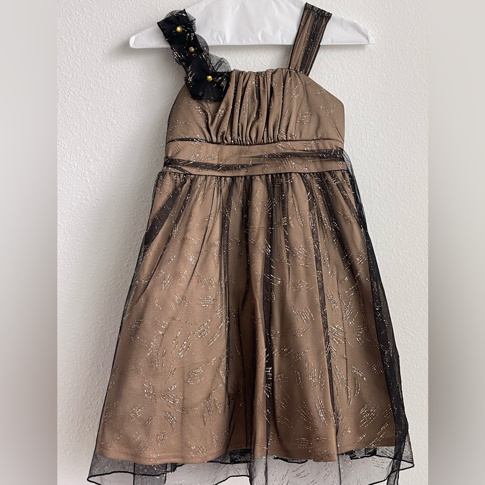 Amy's Closet Tan and Black Dress